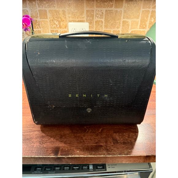 Vintage Zenith H503Y Vacuum Tube Portable Radio - 1950s - not working - Picture 1 of 12